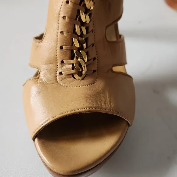 STUART WEITZMAN | Leather Chain Accents Gladiator Sandals heels beige sz 8M