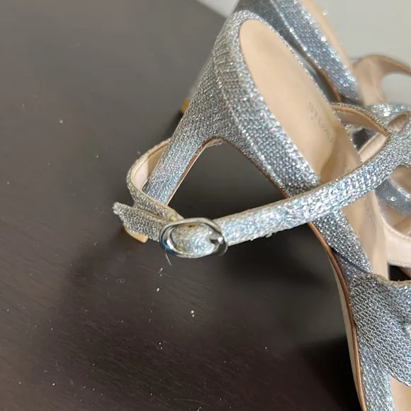 STUART WEITZMAN Mariposa Glitter METALLIAC STRAPPY SANDAL Sz 6.5