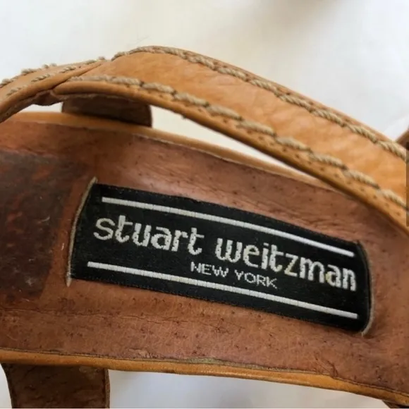 Stuart Weitzman pointytoe leather tieki stiched T-Strap Heels