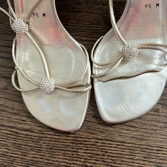 Stuart Weitzman Trixie embellished gold leather sandals size 9.5