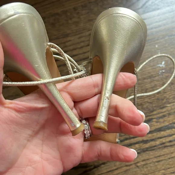 Stuart Weitzman Trixie embellished gold leather sandals size 9.5