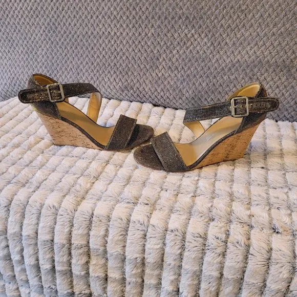 Stuart Weitzman Wedges Lineone Pyrite Nocturne 8.5 women comfortable sparkle EUC
