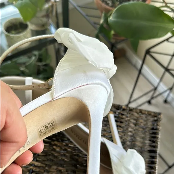 Stuart Weitzman White Women's Heels size 11