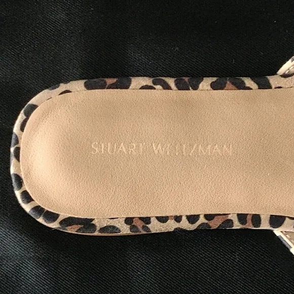 Stuart WeitzmanRoza Leopard Print Leather Sandals. Size 6B