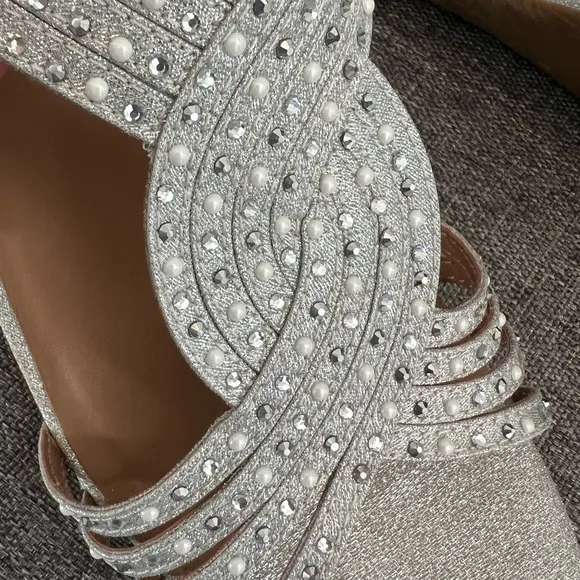 Style &amp; Co Silver Embellished Strappy Wedge Sandals 8 Ginifur Sparkly Dressy