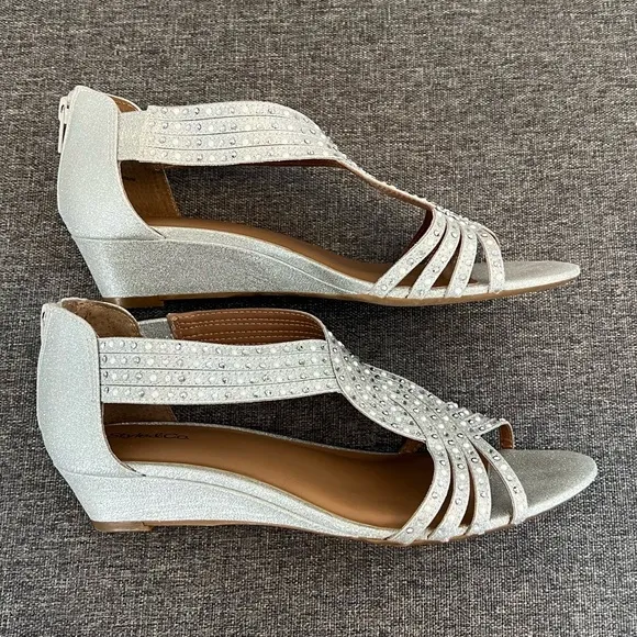 Style &amp; Co Silver Embellished Strappy Wedge Sandals 8 Ginifur Sparkly Dressy