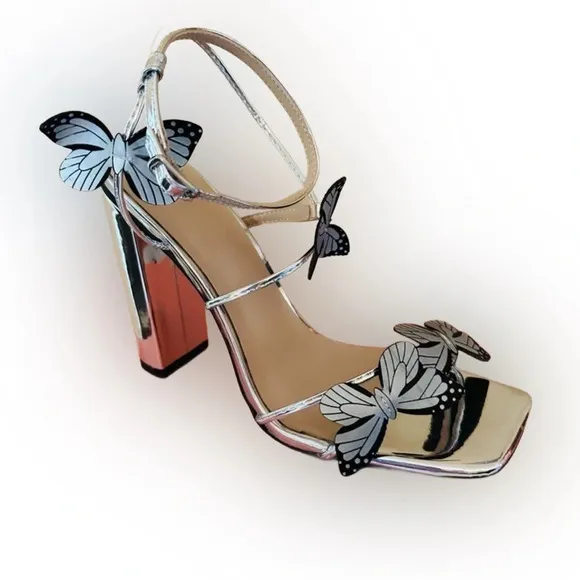 STYLISH SHOE~ Women’s Silver shoes with butterfly accents block heels size 7.5