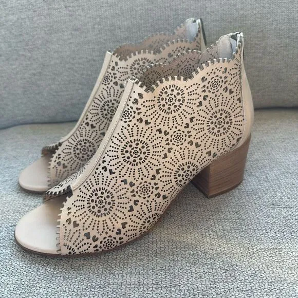 Sundance Penelope Sandals Made in Italy Cutout Floral Heels Size 41