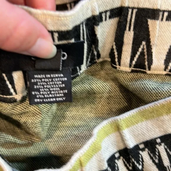 Suno Unique Mini Skirt People Holding Hands Size 0