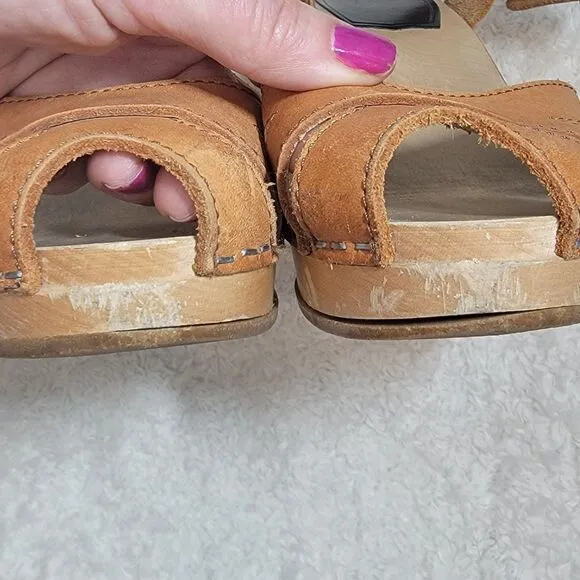 Swedish Hasbeens Womens US 7 Beige Tan Wood Clog Ankle Strap Sandals Nature 37