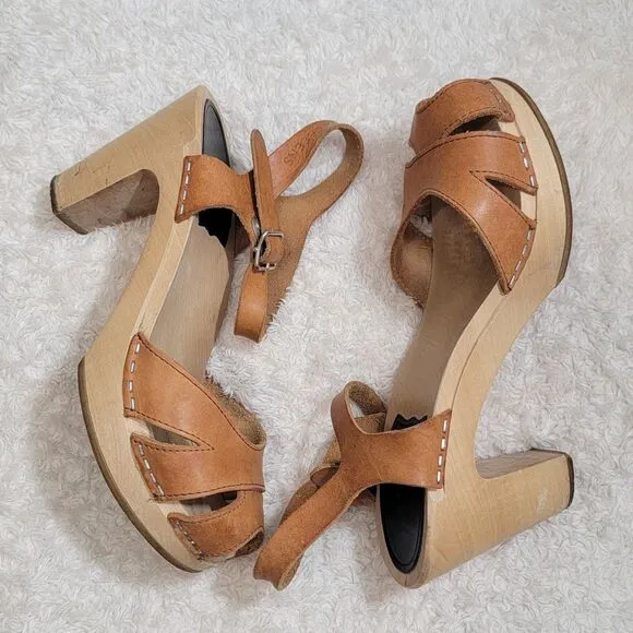 Swedish Hasbeens Womens US 7 Beige Tan Wood Clog Ankle Strap Sandals Nature 37