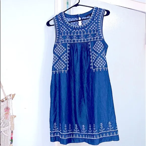 Sweet Sleeveless MIDI Dress Denim Sundress w/Lovely Embroidery Stitching Pockets