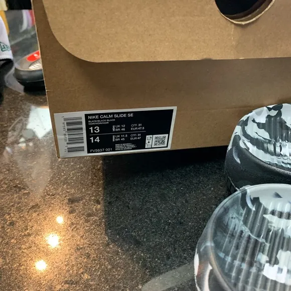 Sz 13 Nike Calm SlideMarble Black Grey