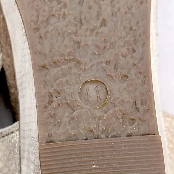 Taos Footwear Women's Carousel 2 Wedge Sandal size 41 or 10.5