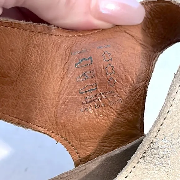 Taos Footwear Women's Carousel 2 Wedge Sandal size 41 or 10.5