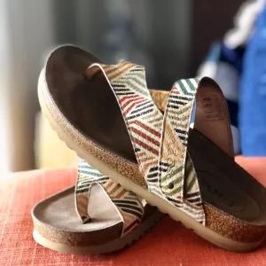 TAOS Luckie Walking Sandals