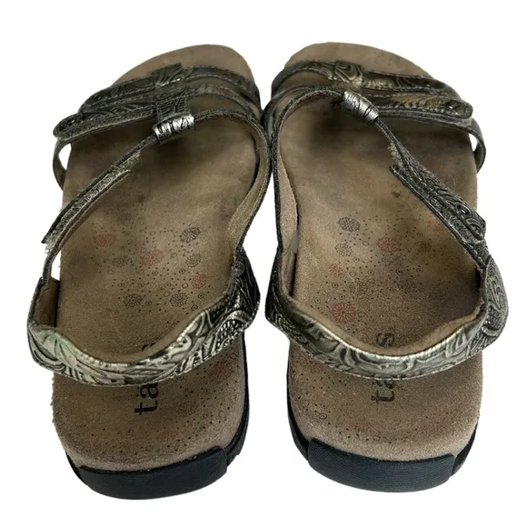 Taos Trophy Leather Sandals Floral in Pewter Casual Outdoors Dressy Beauty 6