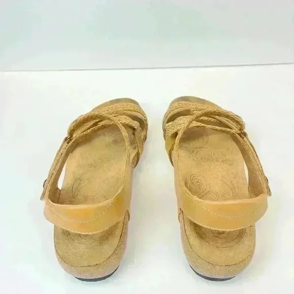 Taos Trulie Leather Comfort Wedge Sandals Taos Shoes Us Size 7 - 7.5 Euro 38