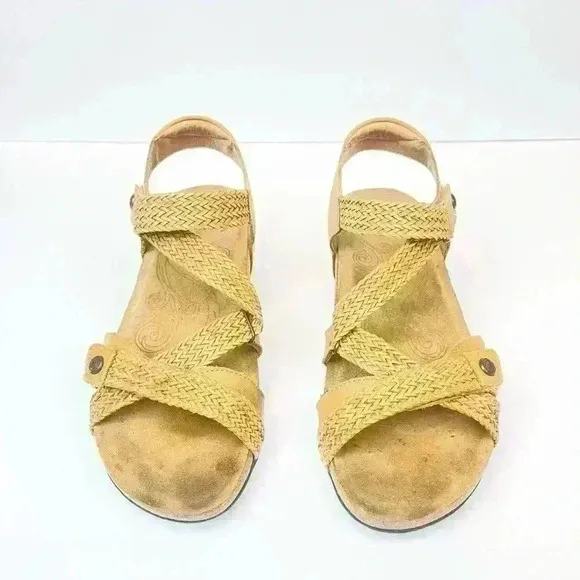 Taos Trulie Leather Comfort Wedge Sandals Taos Shoes Us Size 7 - 7.5 Euro 38