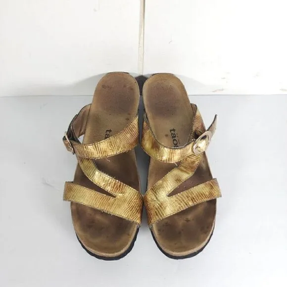 Taos Women’s Zephyr US7 Gold Metallic Leather Slip On Law Wedge Strappy Sandals