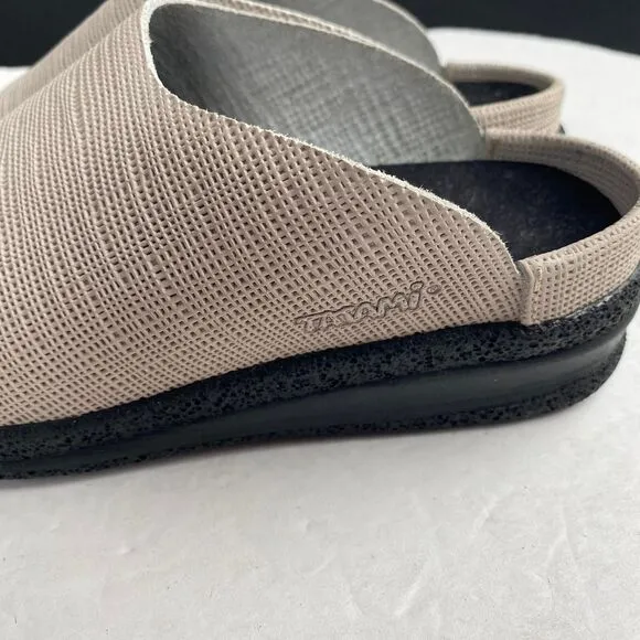 Tatami Birkenstock Women's Size 36 Santee Beige Textured Slip On Clogs Sandals