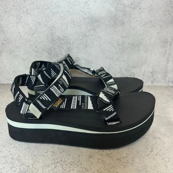 Teva Flatform Universal Chara Black Platform Sandals Women’s Size 8