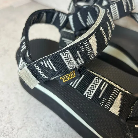 Teva Flatform Universal Chara Black Platform Sandals Women’s Size 8