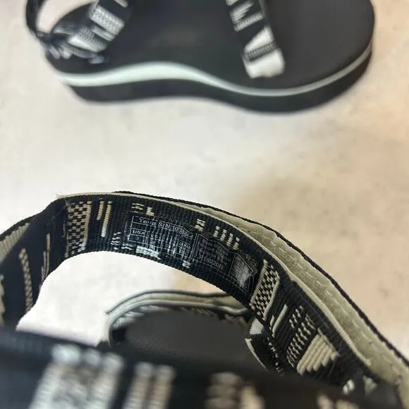 Teva Flatform Universal Chara Black Platform Sandals Women’s Size 8