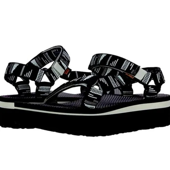 Teva Flatform Universal Chara Black Platform Sandals Women’s Size 8
