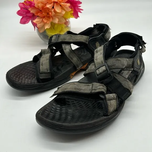 Teva Gray Hiking Sandals Size 11 KET6956C