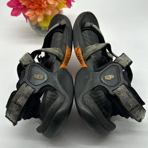Teva Gray Hiking Sandals Size 11 KET6956C