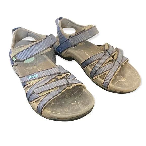 Teva hiking sandals size 6
