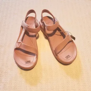 Teva Hurricane XLT2 Sport Pink Sz. M9 W11 Sandals