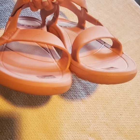 Teva Hurricane XLT2 Sport Pink Sz. M9 W11 Sandals