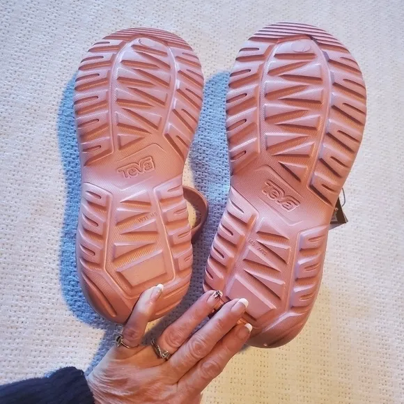 Teva Hurricane XLT2 Sport Pink Sz. M9 W11 Sandals