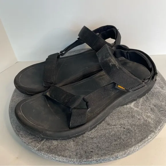 Teva Men’s Solid Black Hurricane Strap Sandals Shoes 9