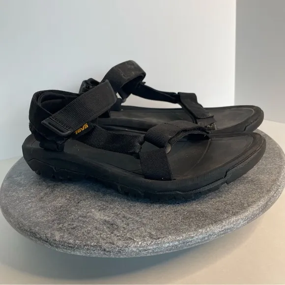 Teva Men’s Solid Black Hurricane Strap Sandals Shoes 9