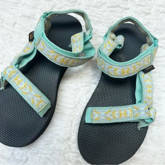 Teva Midform Universal Triton Cascade Size 7