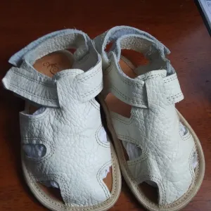 The Magical Shoes Leather childrens kids shoes Sandals sz 23 sz toddler US 8