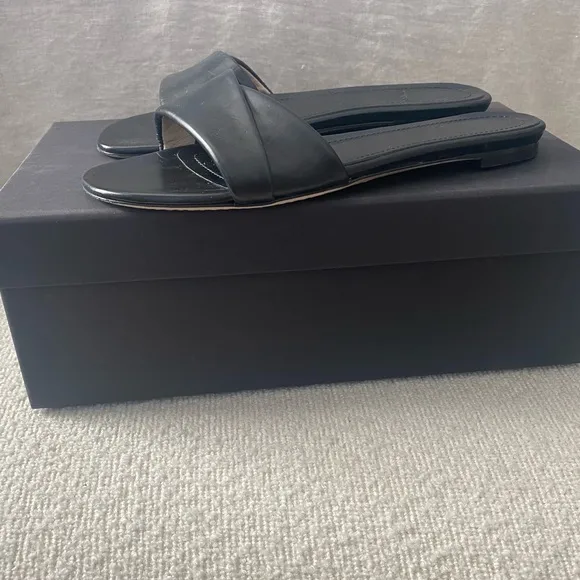 THEORY Sandals