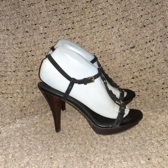 TOD'S-Black Suede T-Strap Strappy Studded Sandals-Sz 38.5/8-Excellent
