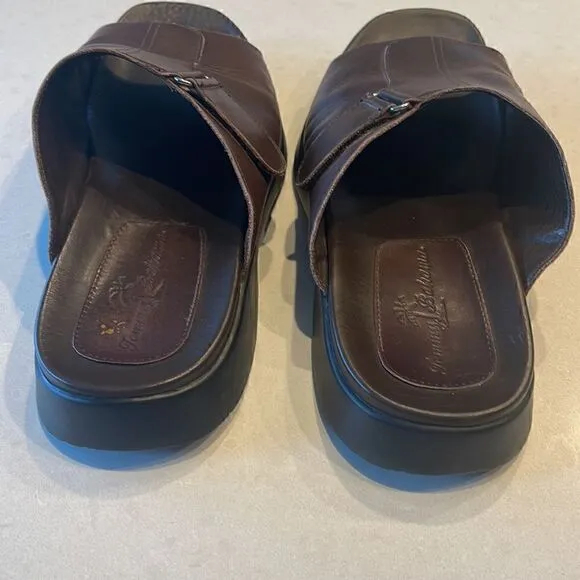 Tommy Bahama men’s Baja beach leather sandals size 11 excellent shape brown.