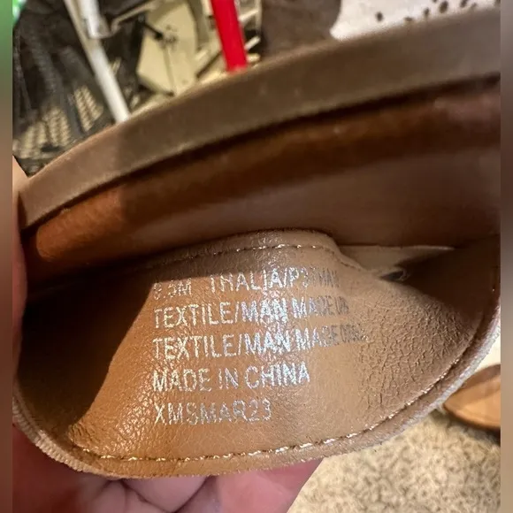 Tommy Bahama Women’s  Thalia Block Heel Sandels NWT Size 9.5