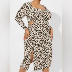 TORRID Maxi Studio Knot Long Sleeve Dress Zebra Watercolor Size 4X