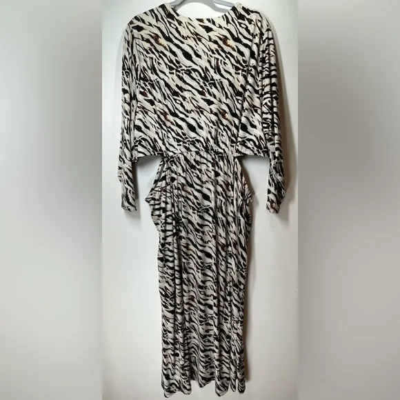 TORRID Maxi Studio Knot Long Sleeve Dress Zebra Watercolor Size 4X
