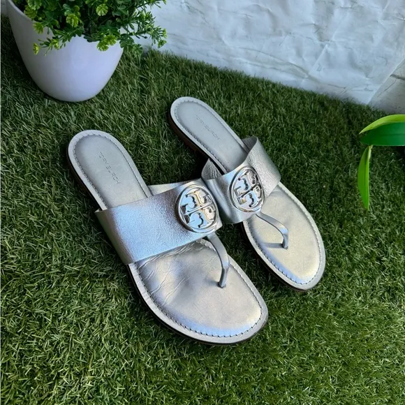 Tory Burch Benton Band Sandal SilverMetallic size 9 gently used