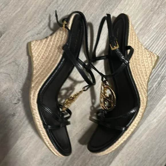 Tory Burch Black Sandals with Gold Logo - NWOT