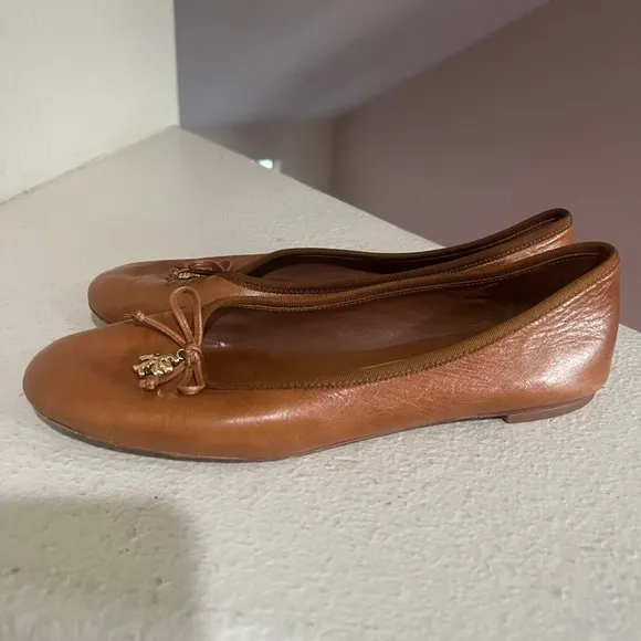 Tory Burch Brown Charm Ballet Flats Sandals walking‎ shoes comfort 8.5