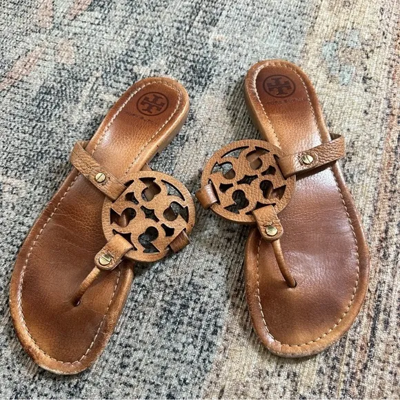 Tory Burch Brown Leather Slip On Sandals sz 9