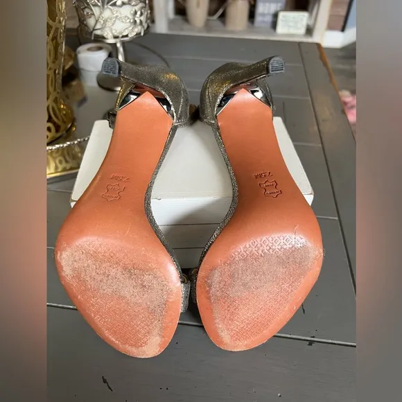 Tory Burch Elegant Metallic Heels Size 7.5